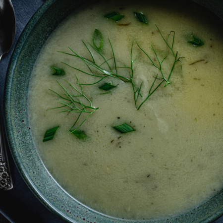 sopa-de-inverno-de-curgete-e-agriao
